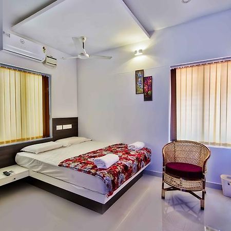 Rams Guest House Near Lulu Mall Thiruvananthapuram Buitenkant foto