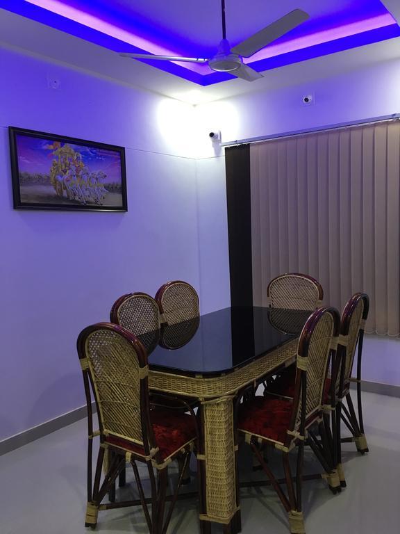 Rams Guest House Near Lulu Mall Thiruvananthapuram Buitenkant foto