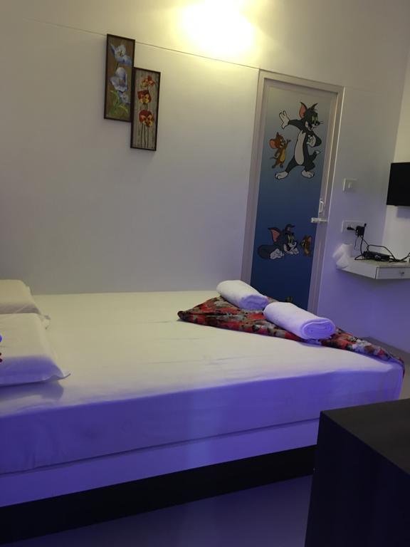 Rams Guest House Near Lulu Mall Thiruvananthapuram Buitenkant foto